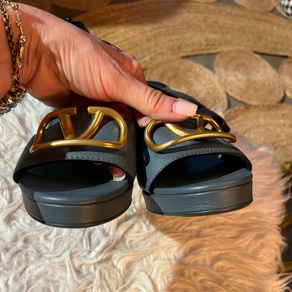 Sold VLOGO Valentino Platform Angle Wrap Sandals Shoes Sz 41 11"insole PRISTINE - Picture 5 of 13